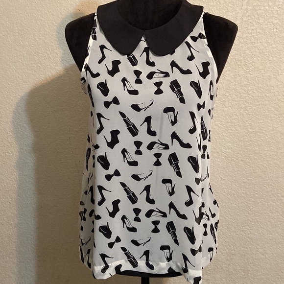 Kardashian Fashion Blouse - Picture 1 of 6